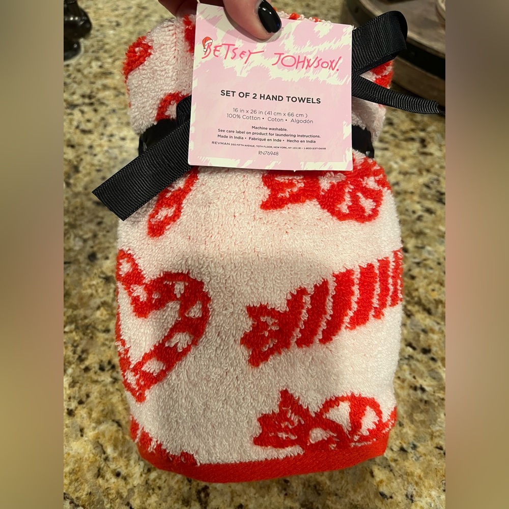 Betsey Johnson Red and White Valentine’s Day Hand Towels